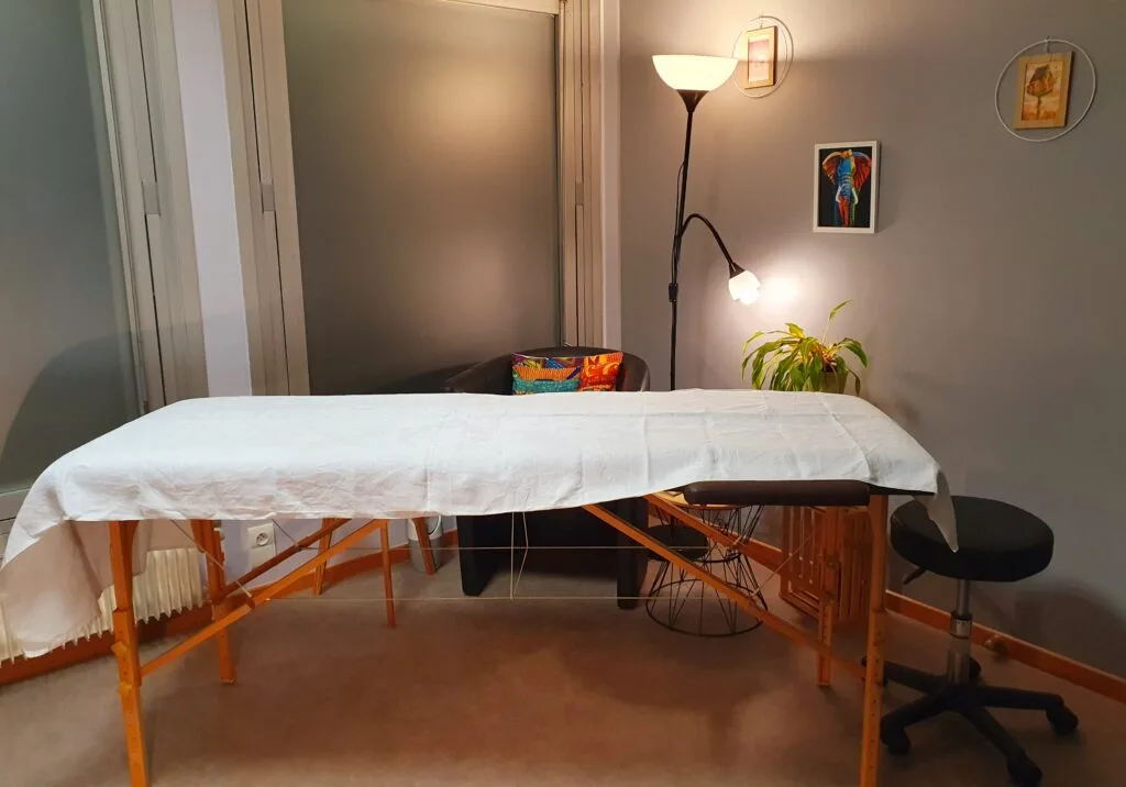 Cabinet de réflexologie à Valence Adrien JEGO, pratique de Soins Énergétiques